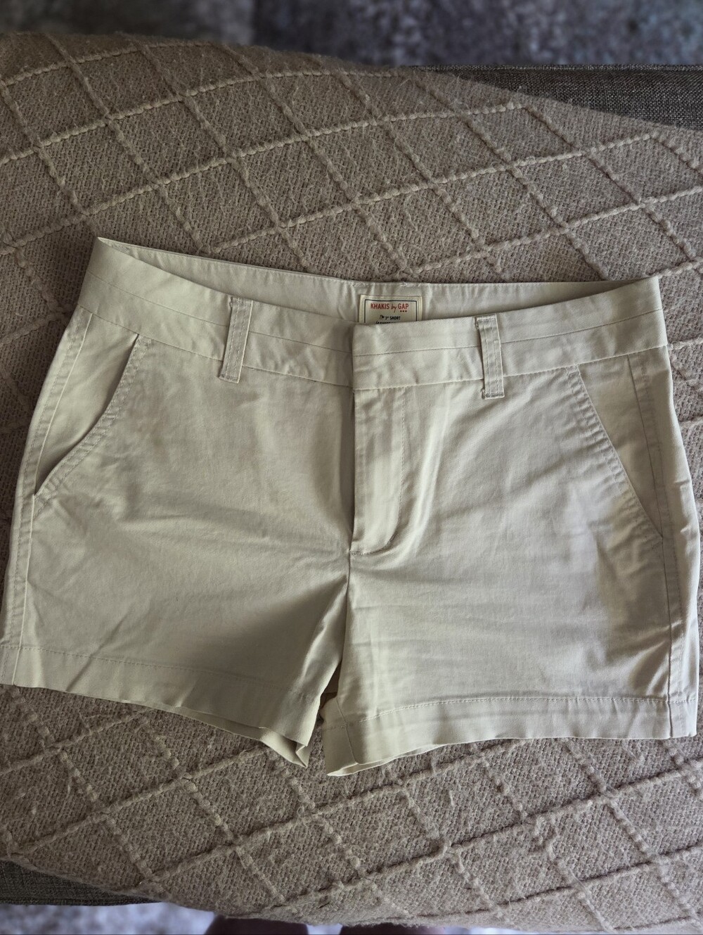 GAP Cream Women's Chino Shorts